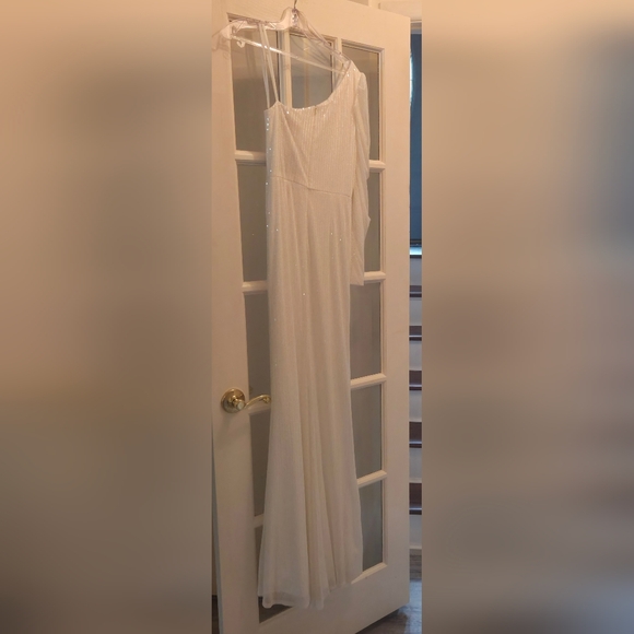 Mac Duggal Sparkling White One Shoulder Triumpet Long Sleeve Dress- HOMECOMING!! - Picture 9 of 12